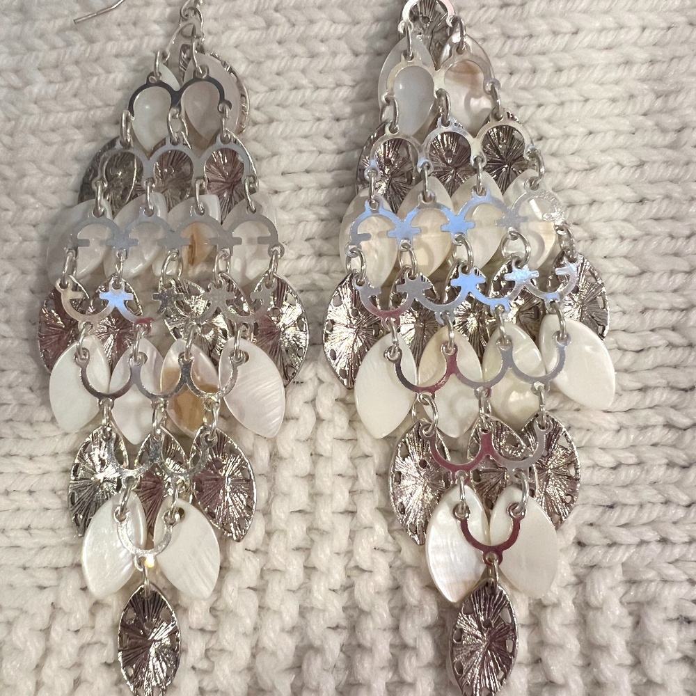 Vintage MOP and Silver Filigree Chandelier Pierced Earrings - Picture 2 of 2